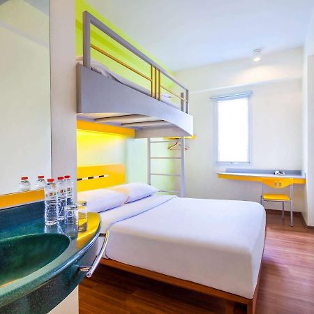 Ibis Budget Jakarta Cikini Εξωτερικό φωτογραφία