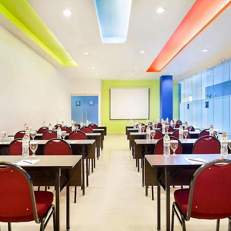 Ibis Budget Jakarta Cikini Εξωτερικό φωτογραφία