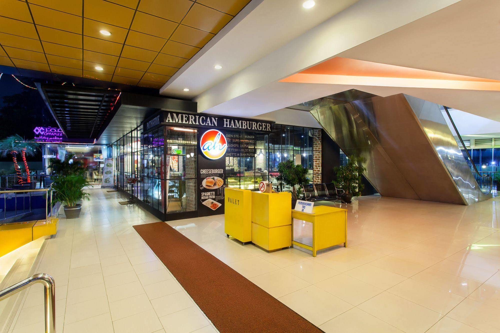 Ibis Budget Jakarta Cikini Εξωτερικό φωτογραφία